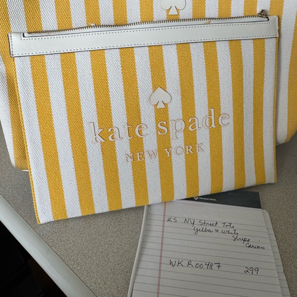 EUC - ♠️ 👛 *HP* Kate Spade Yellow and White Summer Tote - Picture 3 of 4